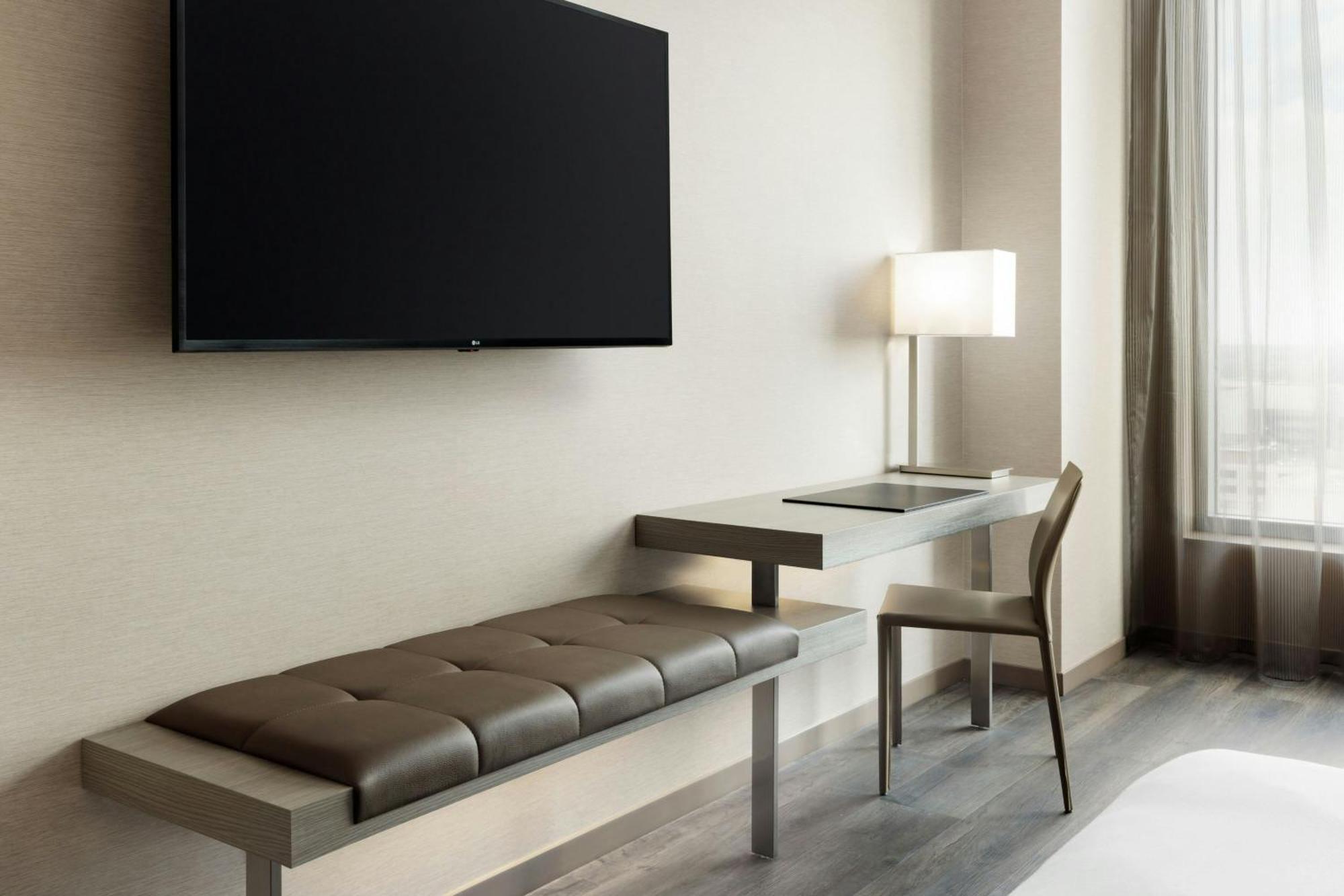 Ac Hotel By Marriott Bethesda Downtown Εξωτερικό φωτογραφία